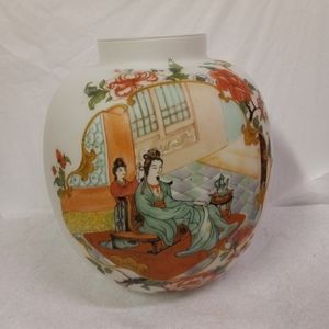 NORLEANS Handmade Frosty Glass Vase Asian Women Sitting & Kneeling Styling Hair